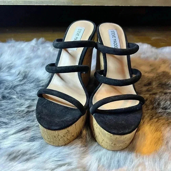 Steve Madden Strappy Suede Wedges NWB - Picture 3 of 6